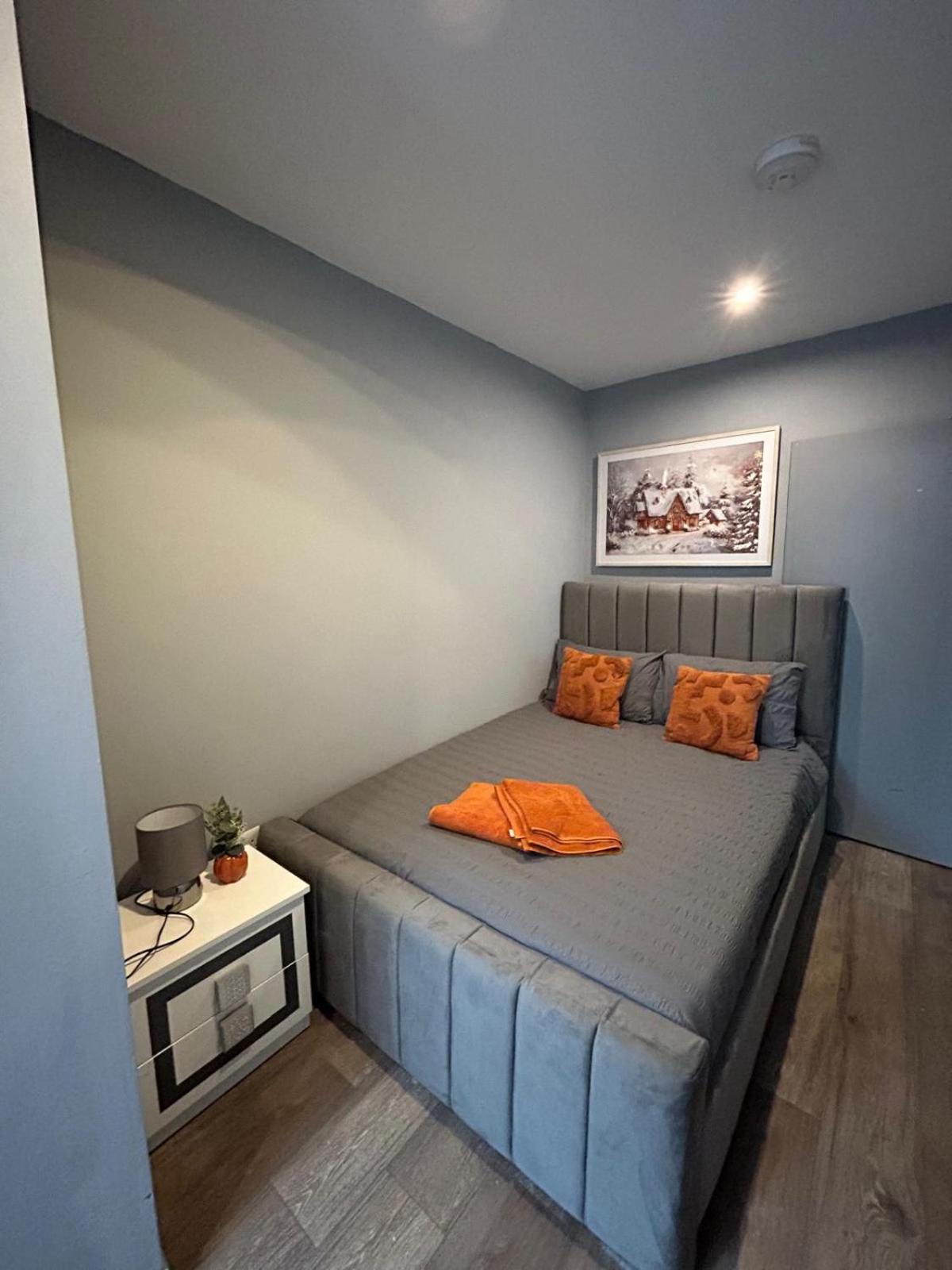 2 Bedroom Flat In Euston 2 Mins Away From Station, No Lift Londres Exterior foto